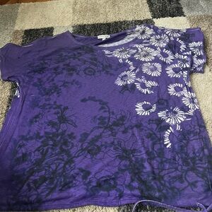 Women’s short sleeve shirt